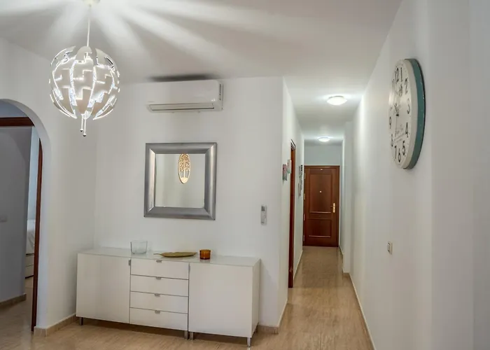 Abrigos Holidays Playa *